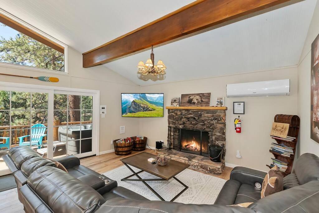 Chalet Monterey W/Hot Tub - Big Decks/Bbq Villa Big Bear Lake Eksteriør billede